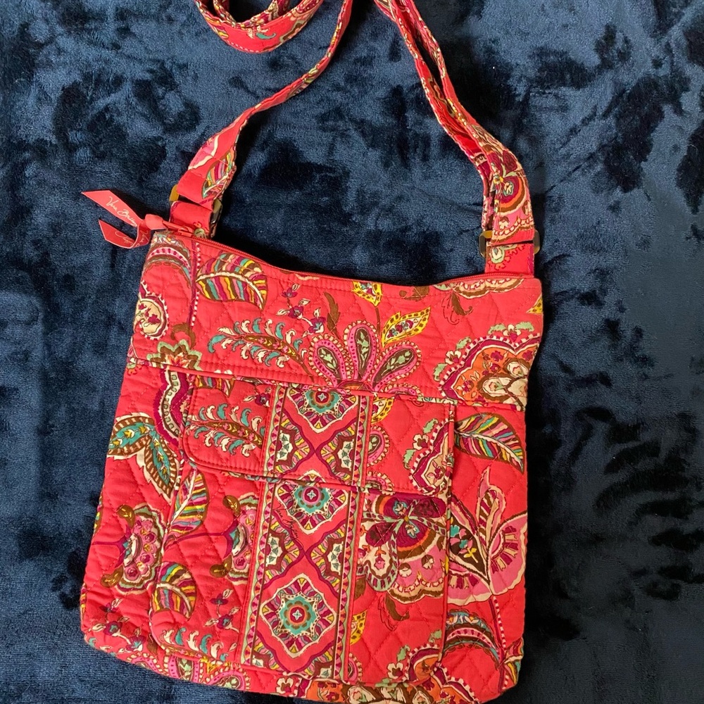 Vera Bradley Hipster in Call Me Coral